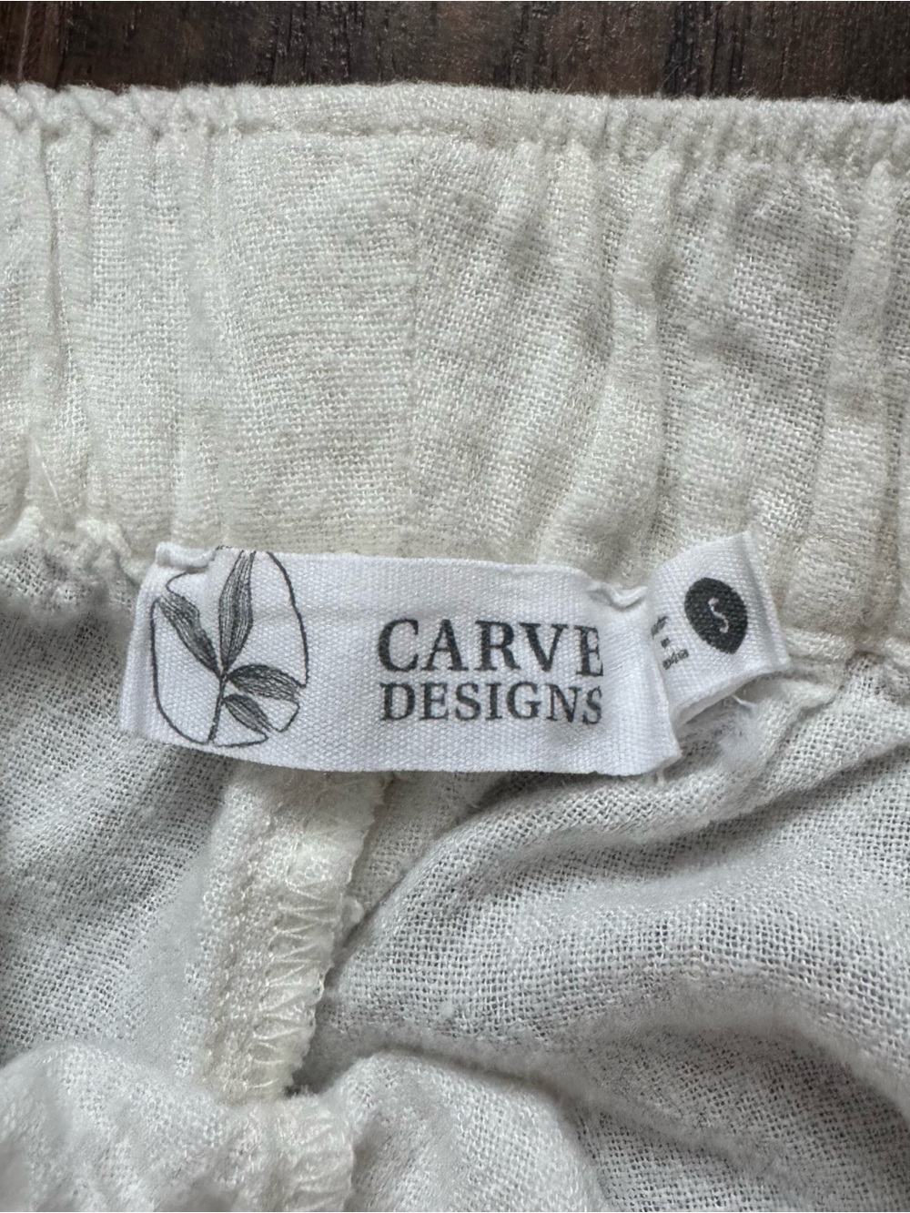 Carve Designs Small White Nico Linen Blend Pants - Picture 3 of 10